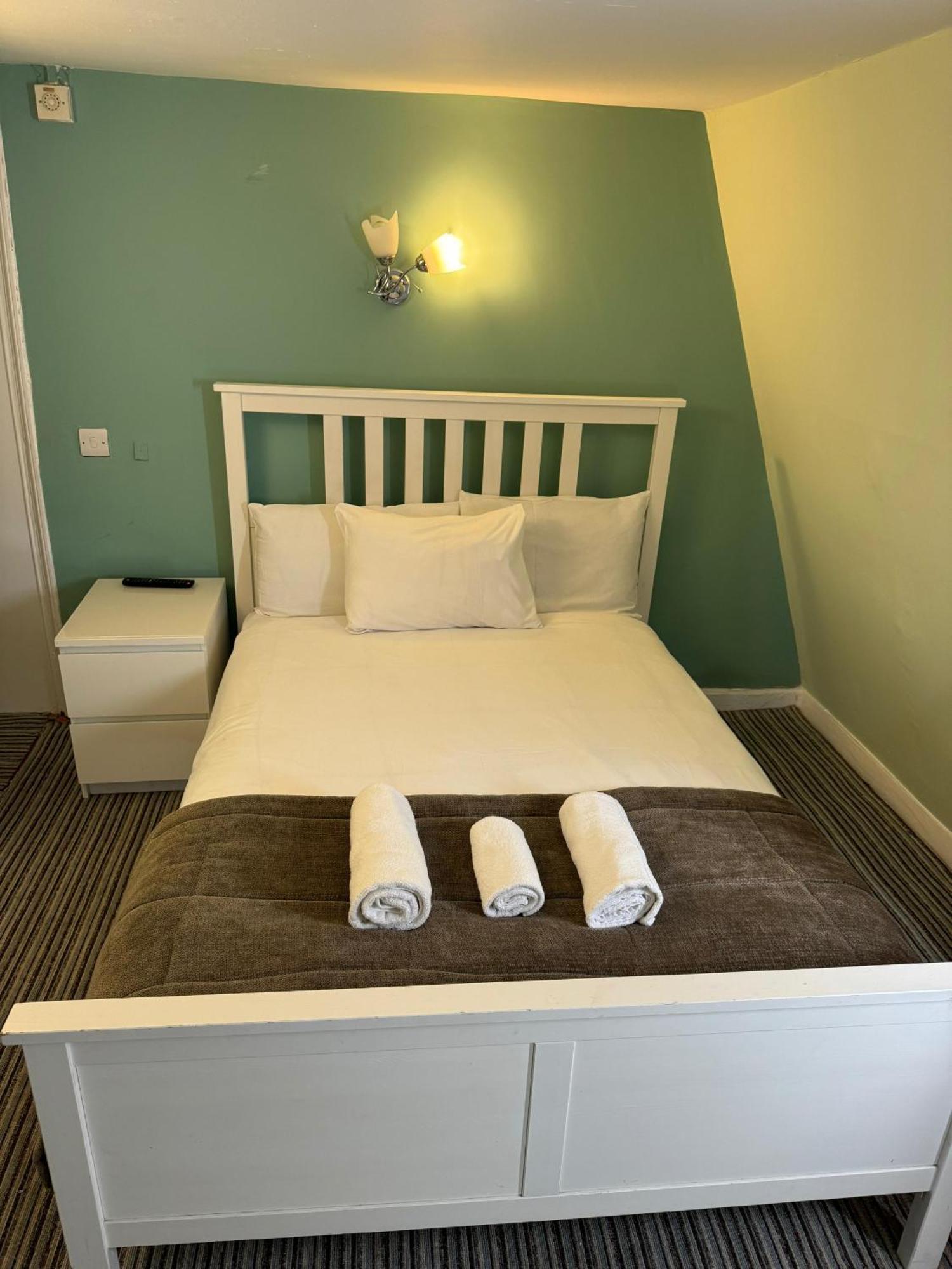באטל The George Hotel מראה חיצוני תמונה
