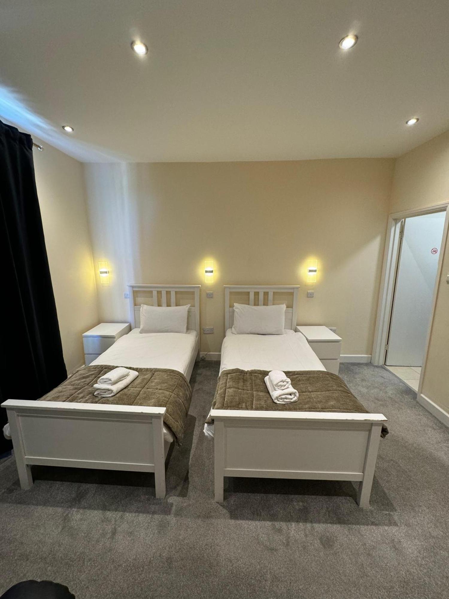 באטל The George Hotel מראה חיצוני תמונה